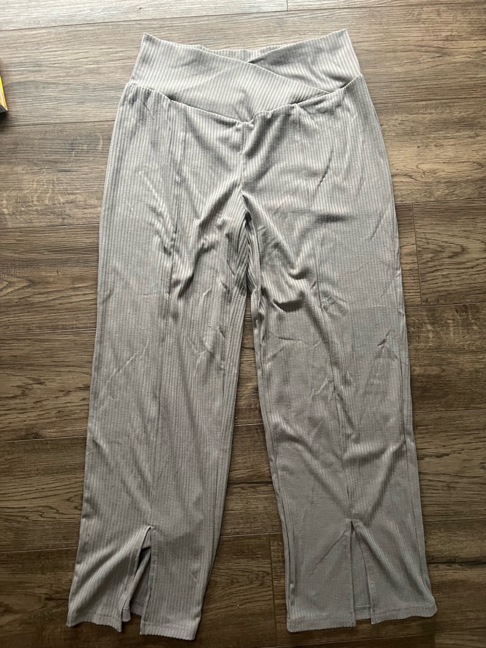 SHEIN Men's Ribbed Lounge Joggers in Light Gray